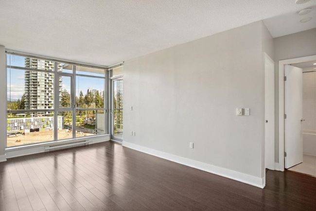 1106 - 3008 Glen Drive, Condo with 2 bedrooms, 0 bathrooms and 1 parking in Coquitlam BC | Image 9