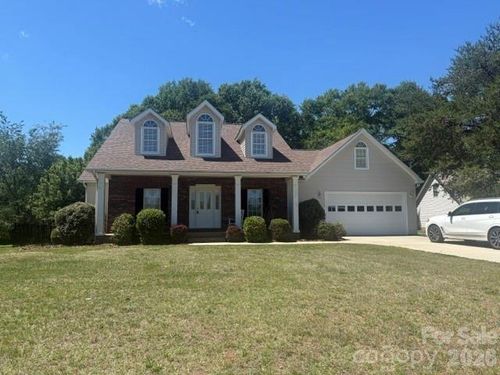 103 White Tail Dr, Shelby, NC, 28152-7742 | Card Image