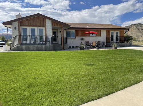 820 W 50 S, Tropic, UT, 84776-7784 | Card Image