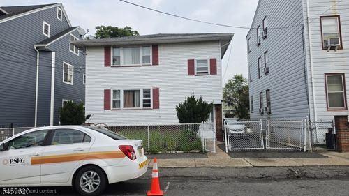85 E 18th St, Paterson, NJ, 07524-1522 | Card Image