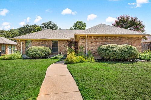 5433 Dana Point Dr, Arlington, TX, 76017-3528 | Card Image