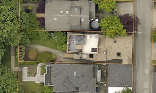 2141 W 47th Ave, Vancouver, BC, V6M2M6 | Card Image