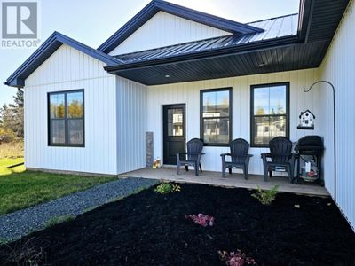 236 Runway Crt, House other with 3 bedrooms, 2 bathrooms and null parking in Valley NS | Image 2