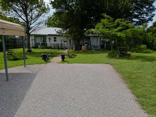 8000 County Road 404, Spicewood, TX, 78669-4174 | Card Image