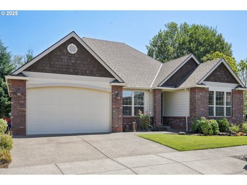 724 N 31st Ave, Cornelius, OR, 97113-7455 | Card Image