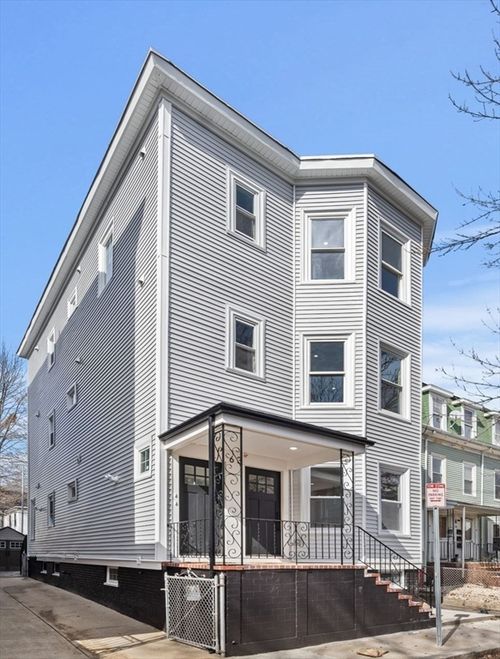 3-63 Oak St, Somerville, MA, 02143-4030 | Card Image