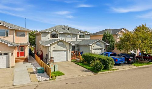 28 Martinglen Way Ne, Calgary, AB, T3J3H9 | Card Image