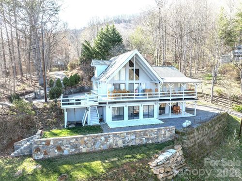 158 Blackberry Ln, Maggie Valley, NC, 28751-5507 | Card Image