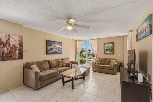 4g-available-jan-16-1600 S Ocean Dr, Hollywood, FL, 33019-2424 | Card Image
