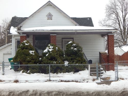 251 Avon Ave, Plainfield, IN, 46168-1103 | Card Image