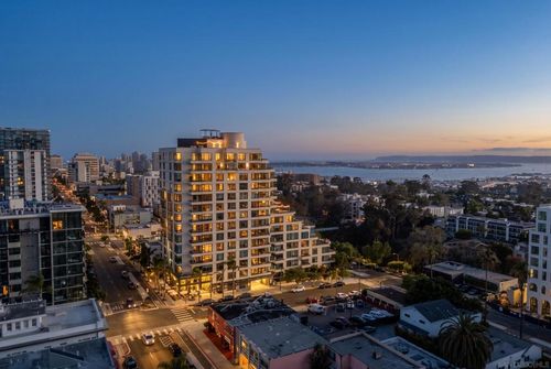 801-475 Redwood St, San Diego, CA, 92103-5864 | Card Image