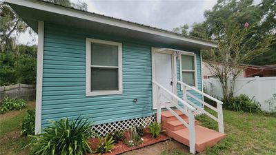 2211 Sw 1 St Street, House other with 2 bedrooms, 1 bathrooms and null parking in Ocala FL | Image 2