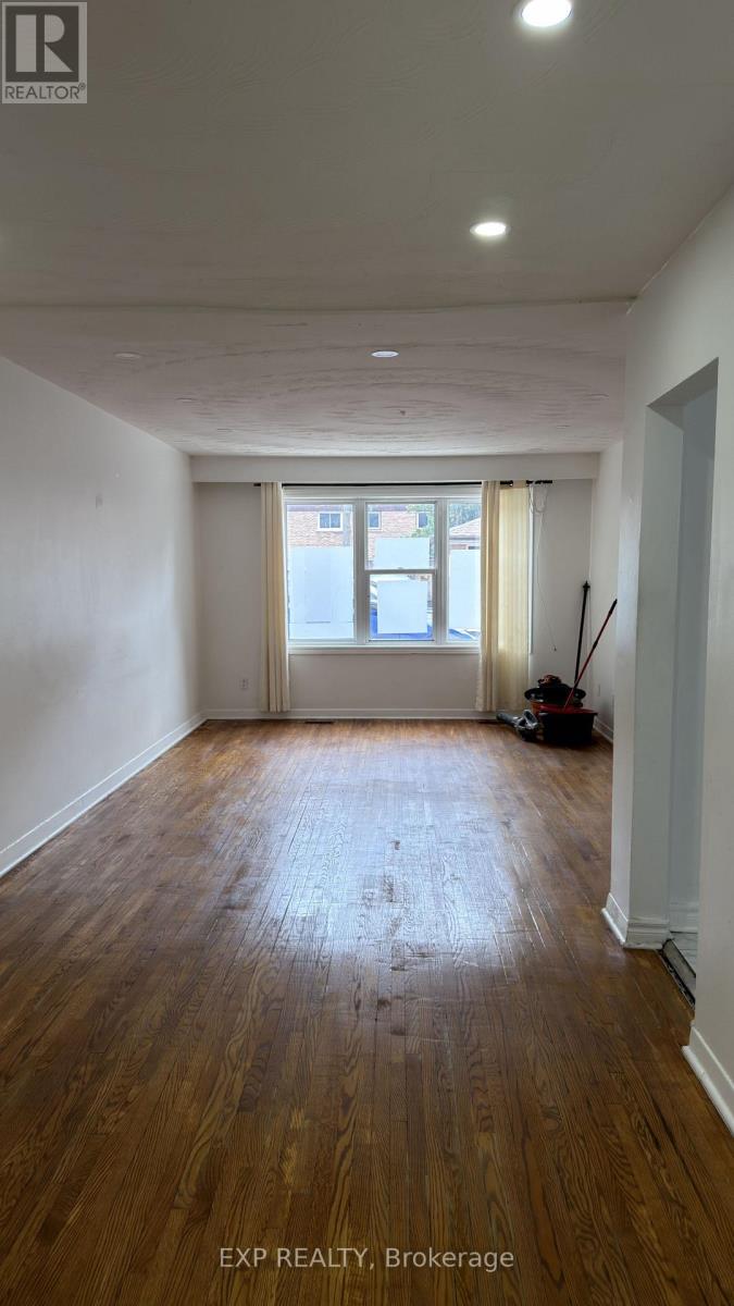 Residential Lease in Toronto (Cliffcrest) 2