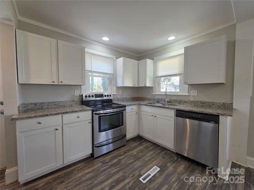 818 Margate Ave, Kannapolis, NC, 28081-4872 | Card Image