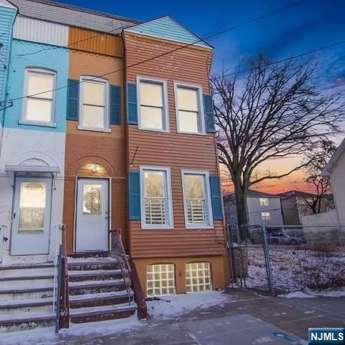 106 13th St, Newark, NJ, 07107-1108 | Card Image