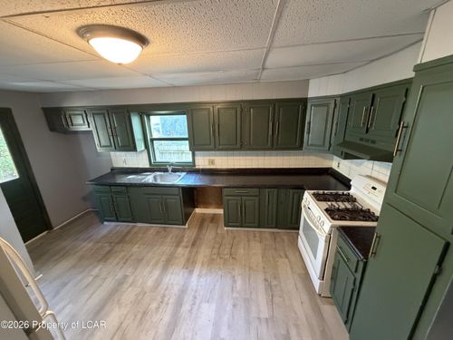 100 Westminster St, Wilkes Barre, PA, 18702-3541 | Card Image