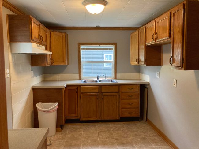 1439 W Central Ave, House other with 2 bedrooms, 1 bathrooms and null parking in Bluffton IN | Image 12