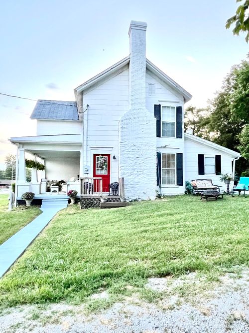 828 E Main St, Stanford, KY, 40484-1439 | Card Image