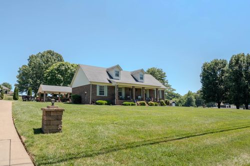6 Hawthorne Dr, Lawrenceburg, TN, 38464-7039 | Card Image