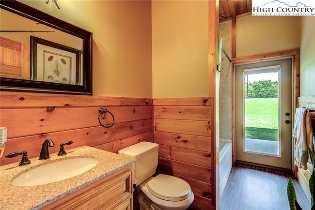 4th Bath | Image 42