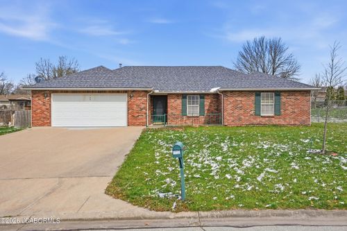 109 Amanda Dr, ASHLAND, MO, 65010-1204 | Card Image