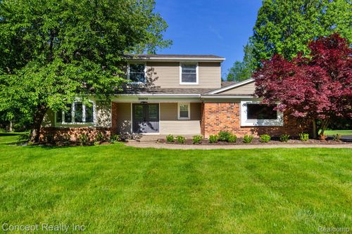 20973 Westfarm Ln, Northville, MI, 48167-9042 | Card Image