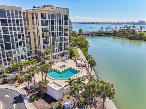 apt-712-7400 Sun Island Dr S, SOUTH PASADENA, FL, 33707-4455 | Card Image