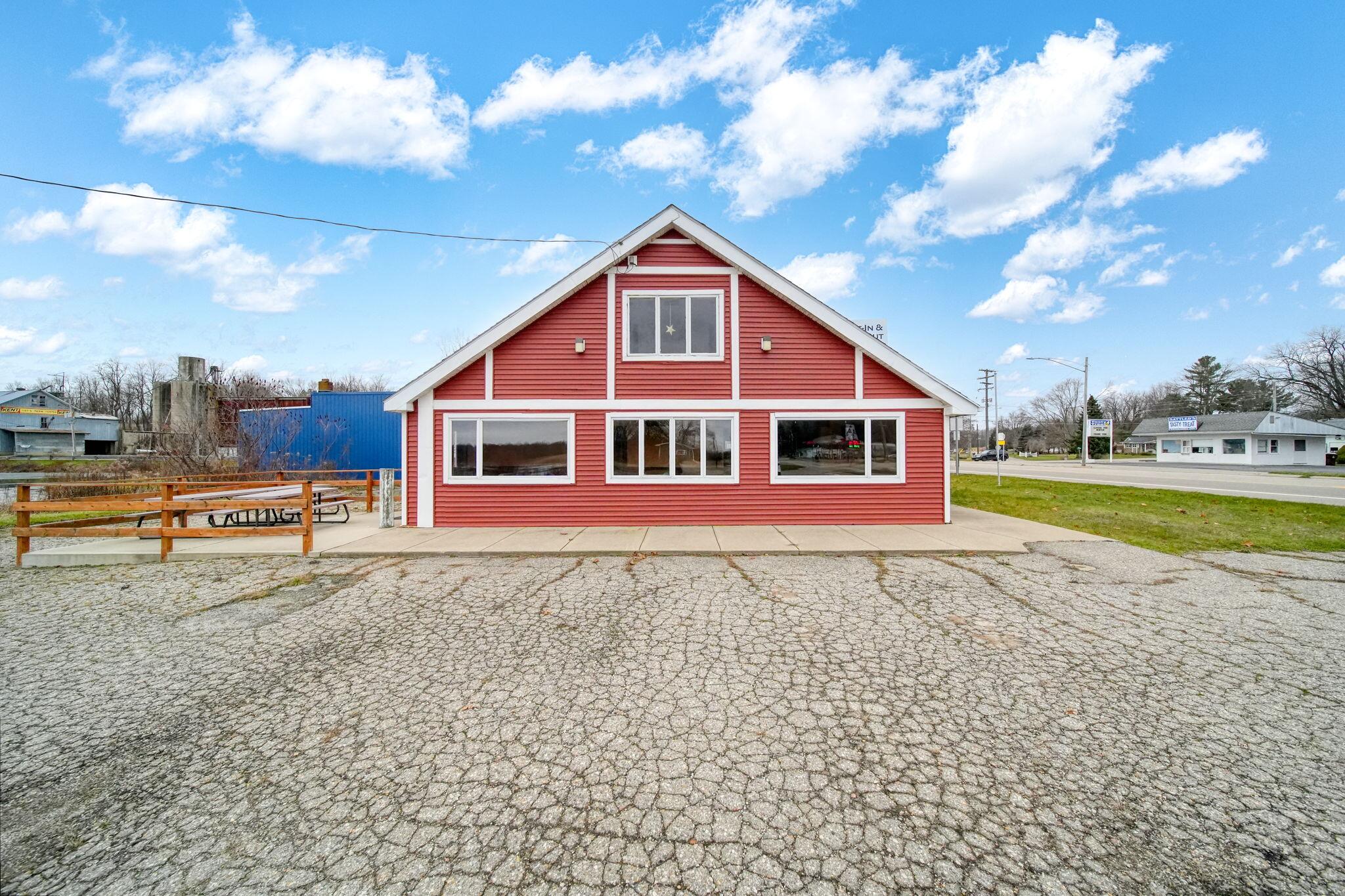 107 E Jackson, Concord, MI 49237