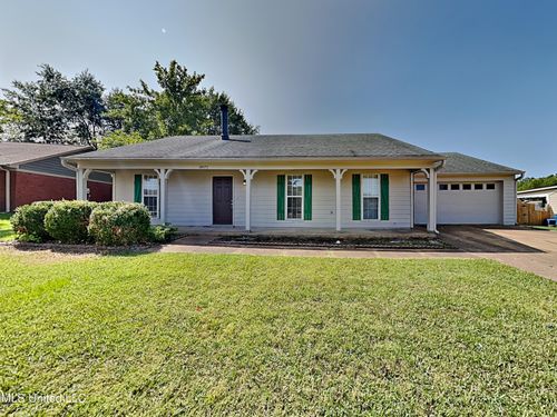 10475 Courtney Cv, Olive Branch, MS, 38654-3365 | Card Image