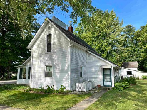 15 W Grant Street, Lafontaine, IN, 46940-9237 | Card Image