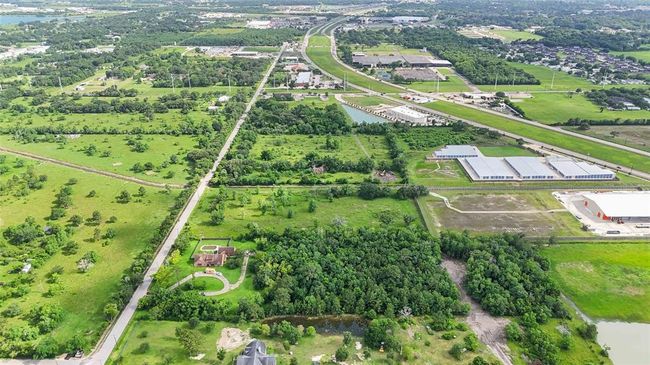 This is a great location. Have your farm and be close to town. | Image 31