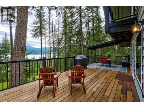 7730 Columbia Dr, Anglemont, BC, V0E1M8 | Card Image