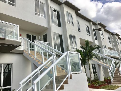 apt-204-6415 Nw 102nd Path, Doral, FL, 33178-3099 | Card Image