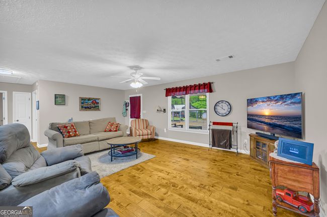 7616 Nicholson Rd, House other with 3 bedrooms, 2 bathrooms and 2 parking in cumming GA | Image 25
