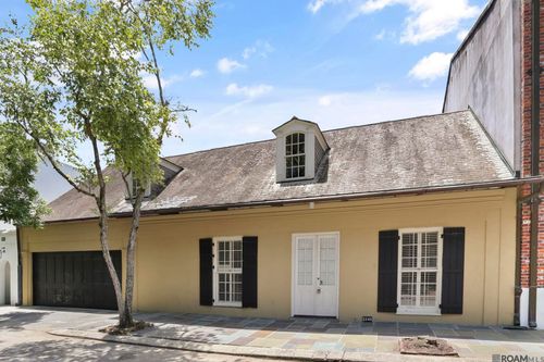 2240 Beaumont Ln, Baton Rouge, LA, 70808-2269 | Card Image