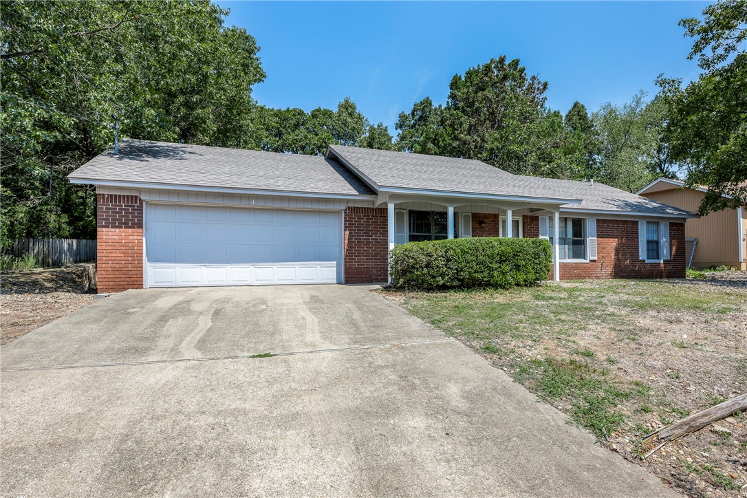 Oak Knoll Ln, Bella Vista, AR 72715