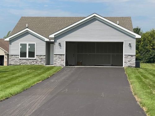 390 Mill St, OSCEOLA, WI, 54020-4363 | Card Image