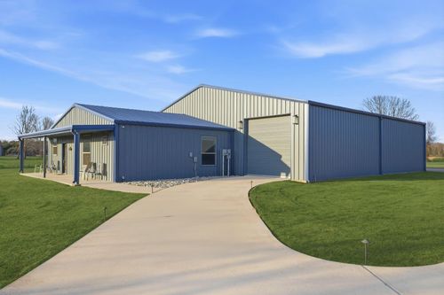 369 Air Park Dr, Livingston, TX, 77351-8799 | Card Image