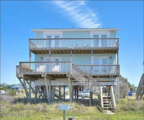 4327 E Beach Dr, Oak Island, NC, 28465-5518 | Card Image