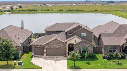 714 Carol Dr, Hutto, TX, 78634-2078 | Card Image