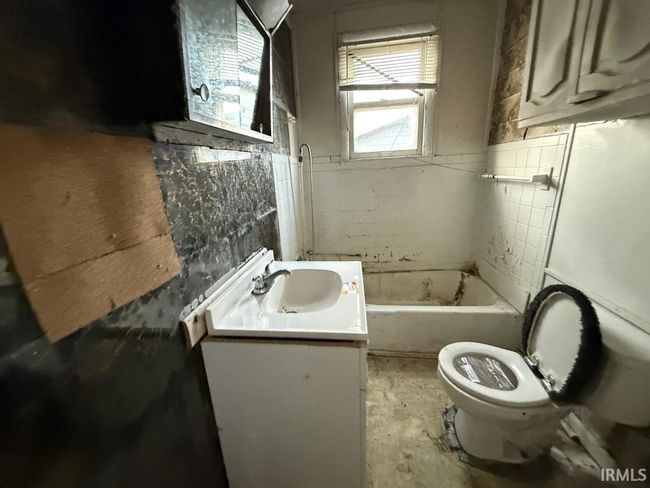 1727 W 10 Th St, House other with 2 bedrooms, 1 bathrooms and null parking in Marion IN | Image 7