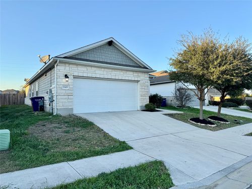 13406 Latrobe Dr, Austin, TX, 78753-1401 | Card Image