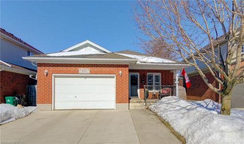 105 Stiefelmeyer Cres, Baden, ON, N3A4K6 | Card Image