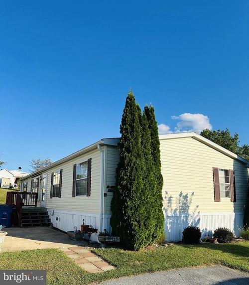 16935 Alcott Rd, HAGERSTOWN, MD, 21740-6985 | Card Image