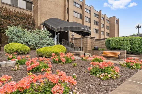 1000 Grandview Avenue Unit #802, Mt Washington, PA, 15211 | Card Image