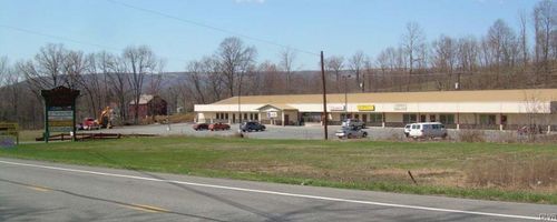 4330 Lehigh Dr, Walnutport, PA, 18088-9524 | Card Image