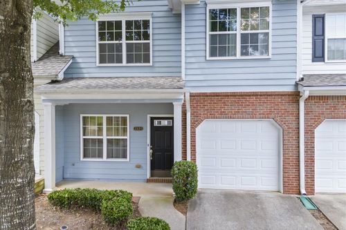 2331 Suwanee Pointe Dr, Lawrenceville, GA, 30043-1327 | Card Image