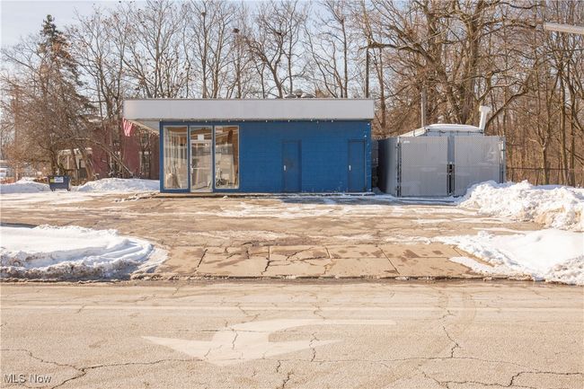 View of snow covered structure | Image 22