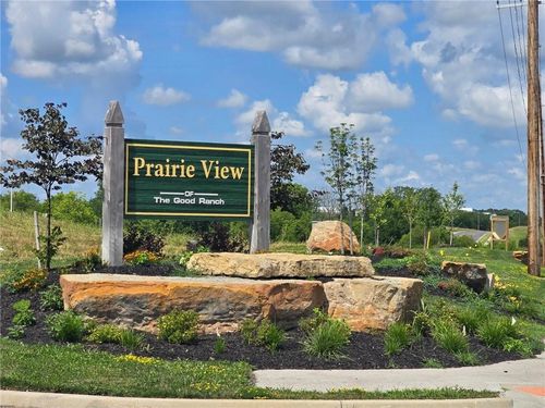 1222 Larkspur Pl, Raymore, MO, 64083 | Card Image