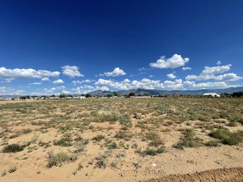 3 Polka Rd, Los Lunas, NM, 87031-7967 | Card Image